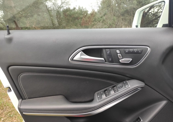 Mercedes-Benz GLA cena 108900 przebieg: 61460, rok produkcji 2019 z Podkowa Leśna małe 436